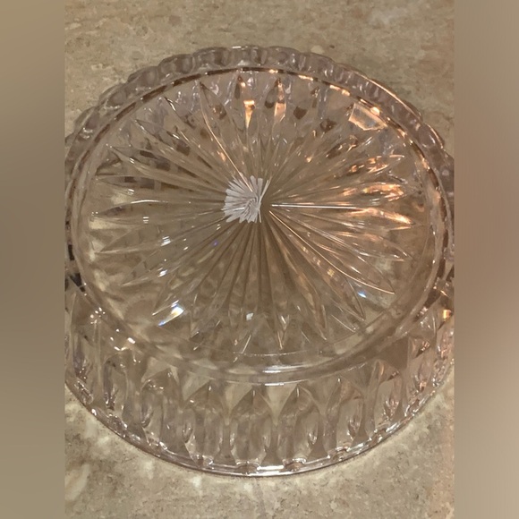 STUDIONOVA GOLDEN POINSETTIA ROUND TRINKET OR JEWELRY BOX WY228/505 - Picture 11 of 11